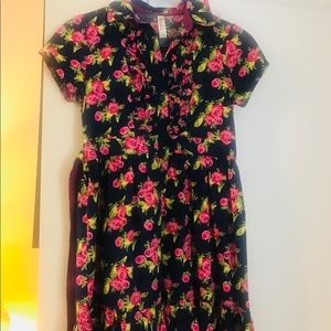 Navy floral dress w/ a tie-able belt